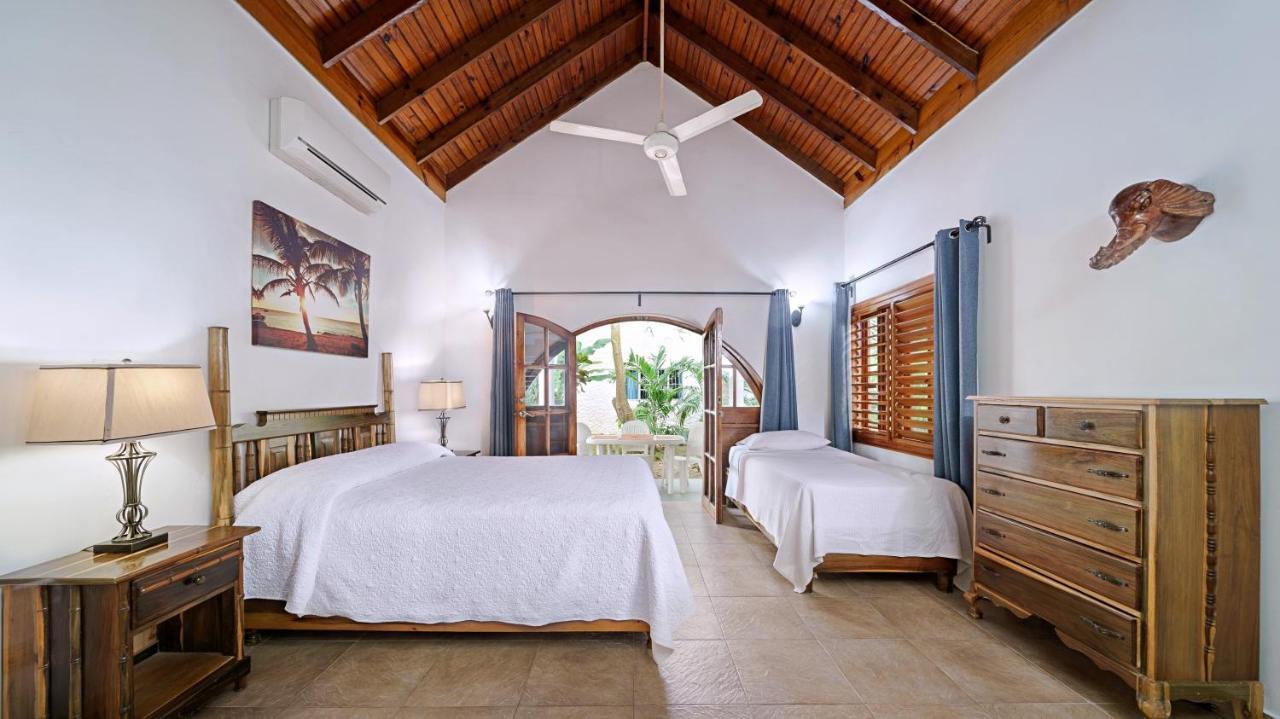 Hotel House Condos, 3*