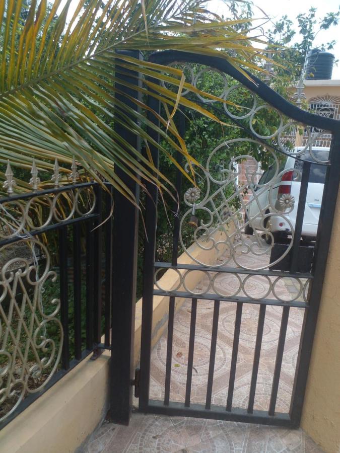 Happy And Comfortable Guest house