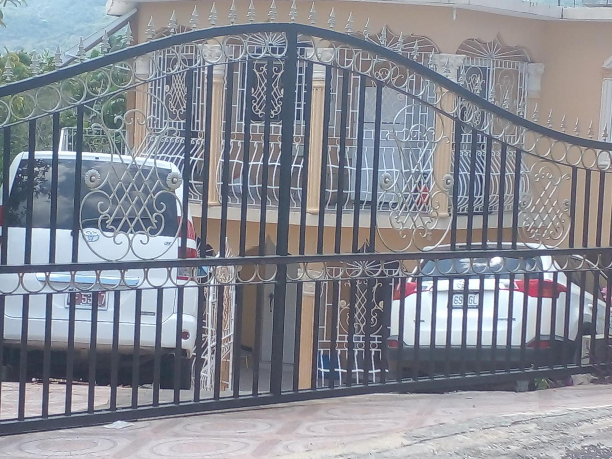 Guest house Happy And Comfortable Montego Bay