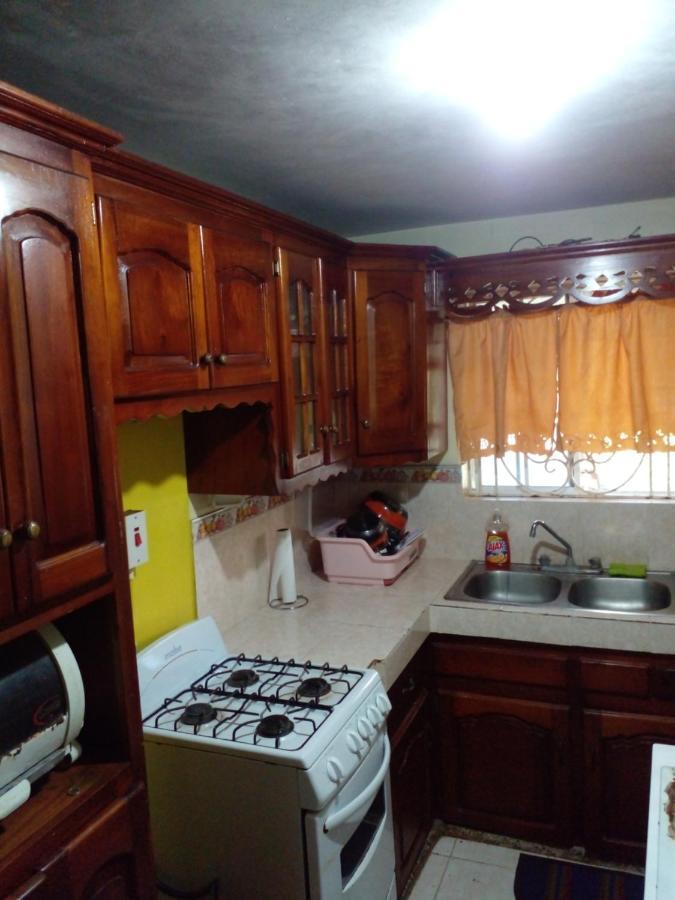Happy And Comfortable Guest house Montego Bay