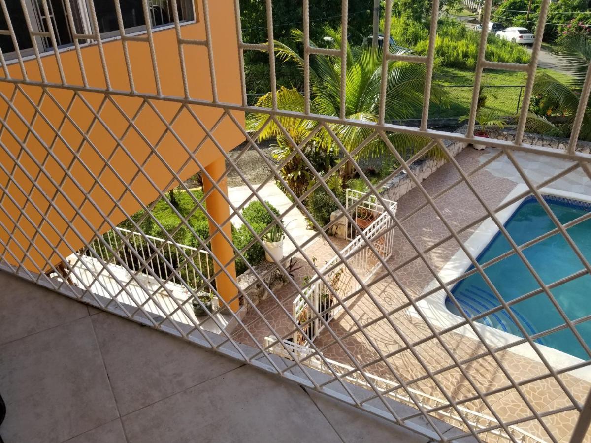 Chaudhry House Montego Bays- 2nd Floor Guest house Montego Bay