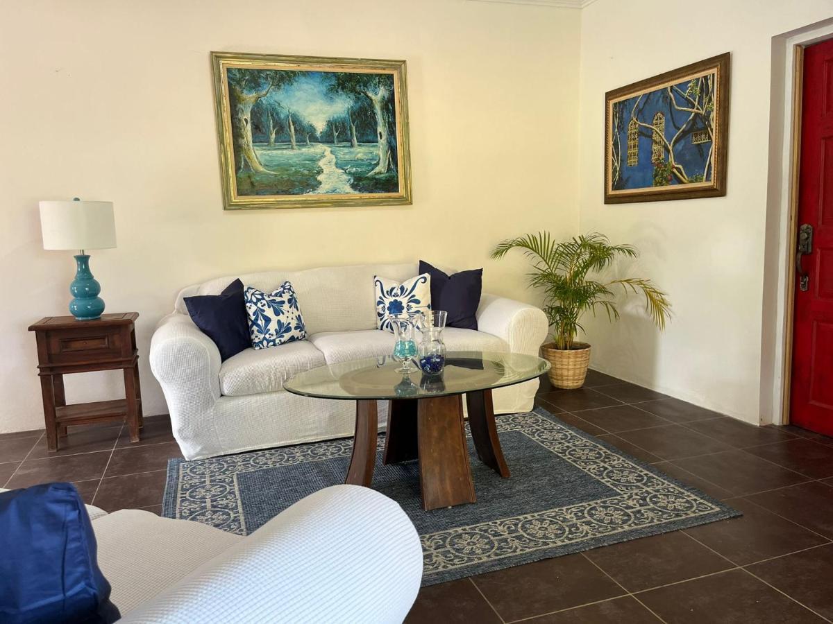 Hidden Gem @ White River - Secluded Retreat For Two * Ocho Rios