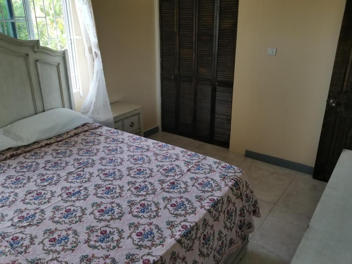 Chaudhry House Montego Bays- 2nd Floor Montego Bay