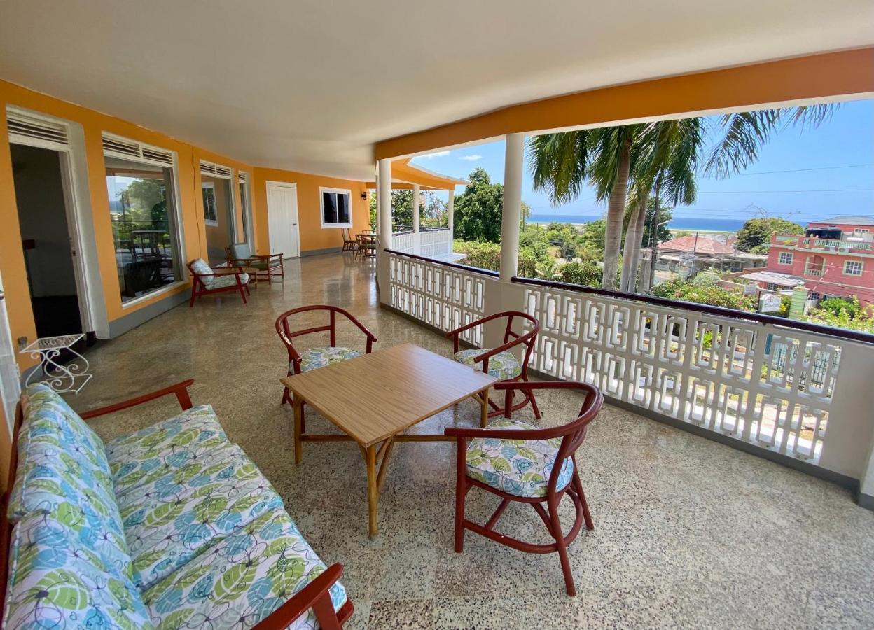 The Blue Orchid * Montego Bay