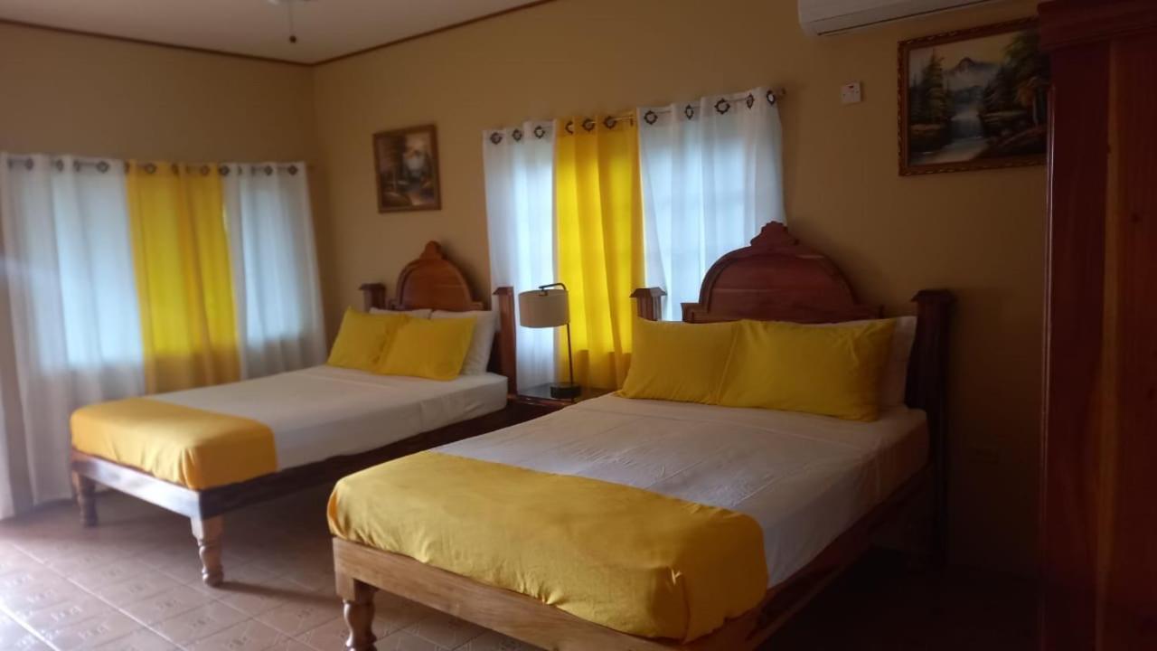 Brytan Villa Treasure Beach
