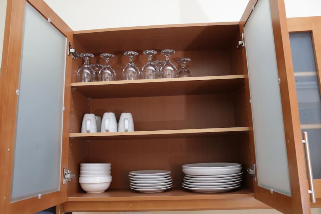 Villa - Heroes Villa, Ac, Security, Access To Pool, Playground & Private - Welcome Breakfast Basket