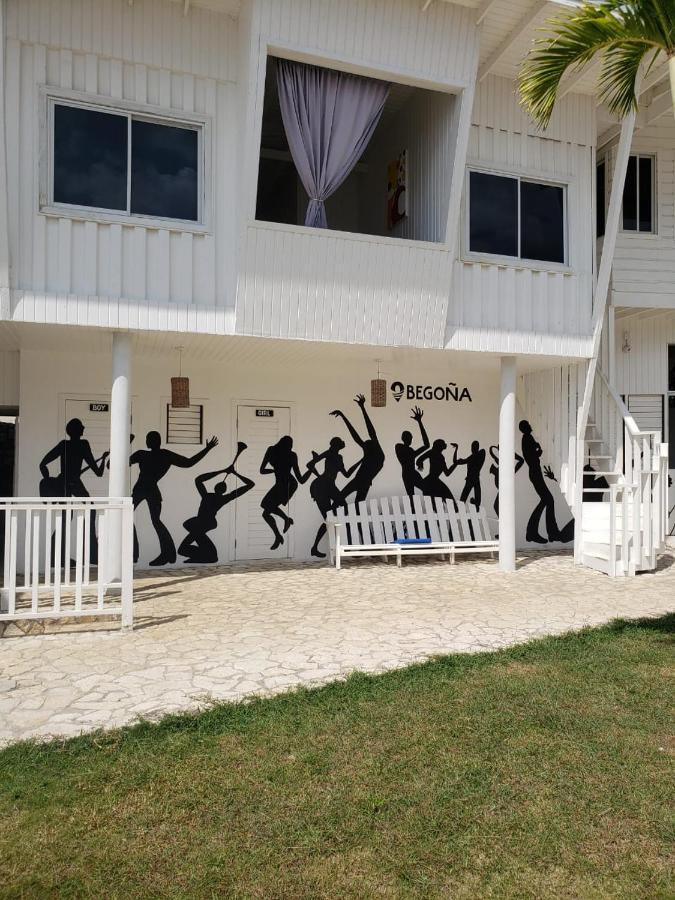 Begana Cliff Hotel Negril