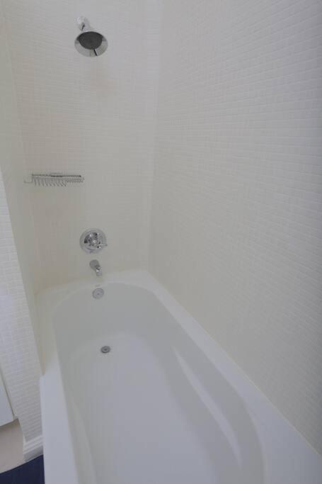 - Heroes Villa, Ac, Security, Access To Pool, Playground & Private - Welcome Breakfast Basket * Richmond