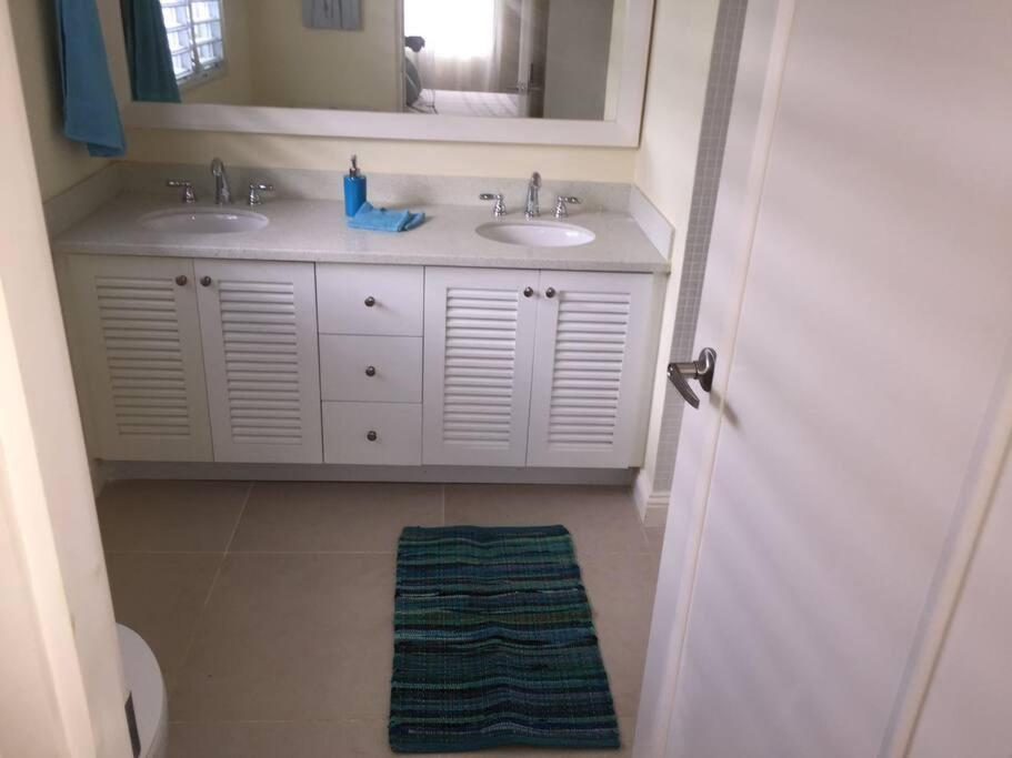 - Heroes Villa, Ac, Security, Access To Pool, Playground & Private - Welcome Breakfast Basket * Richmond