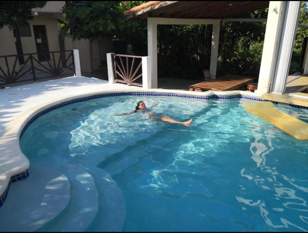 Aqua 6 Aparthotel