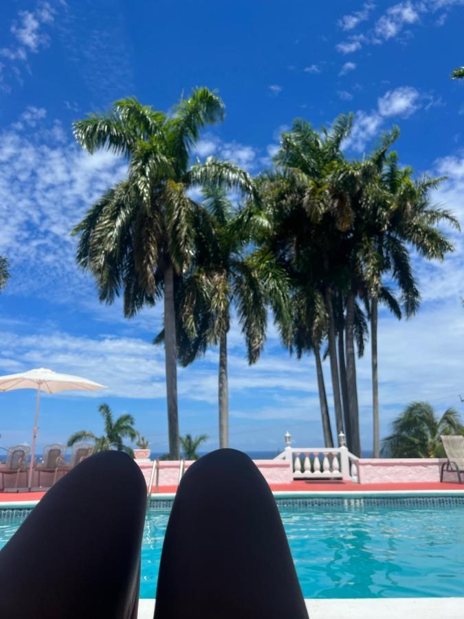 Peaceful Palms Guest house