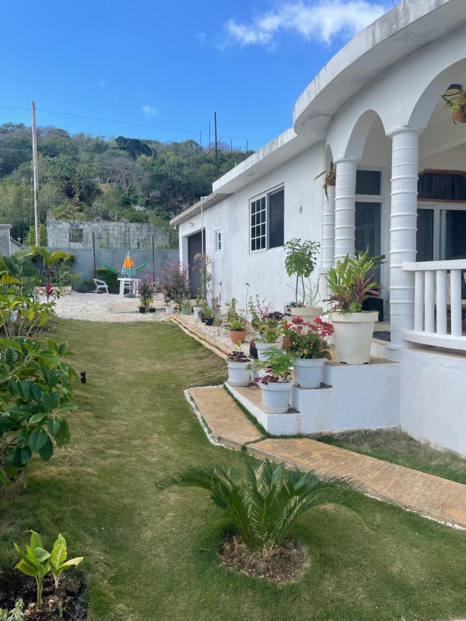 Villamobay Guest house *