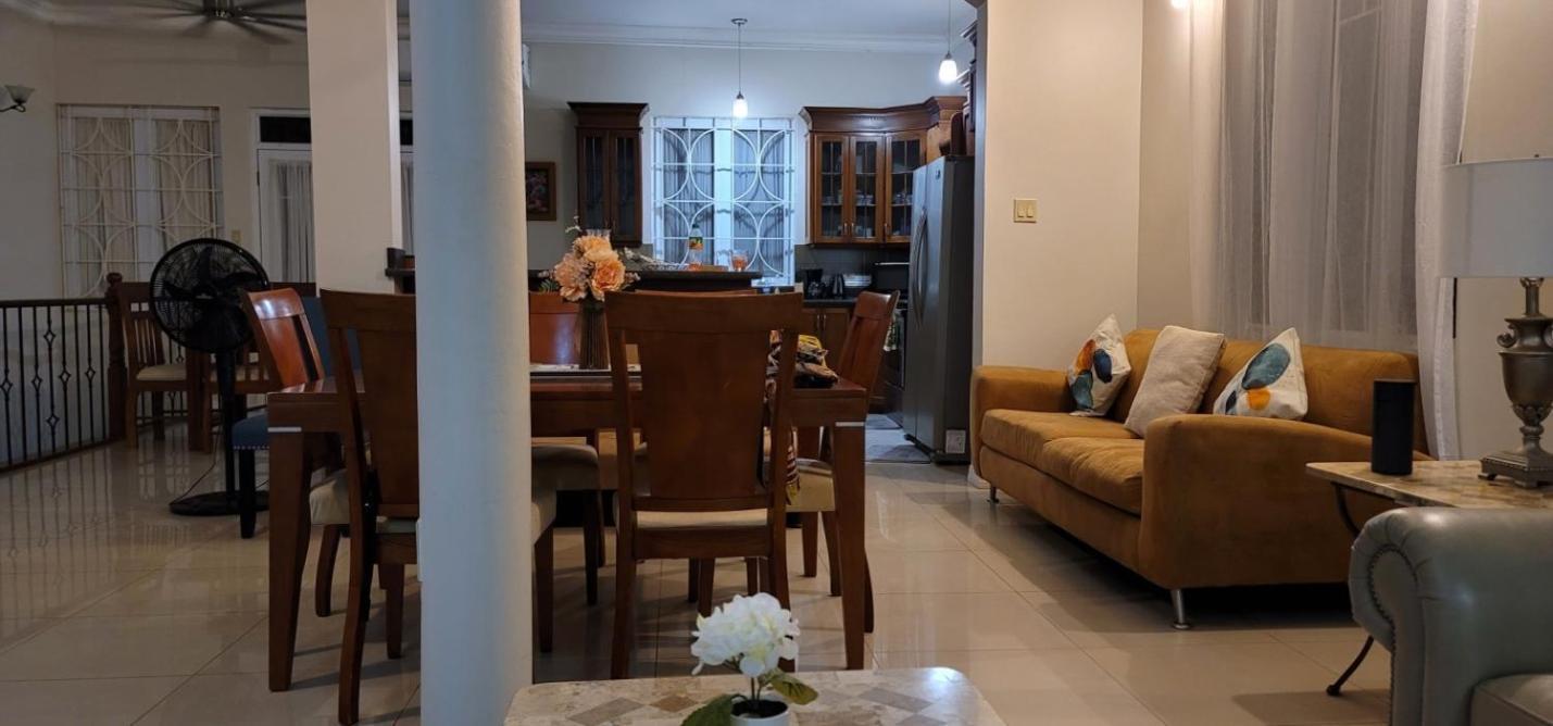 Apartment The Opal