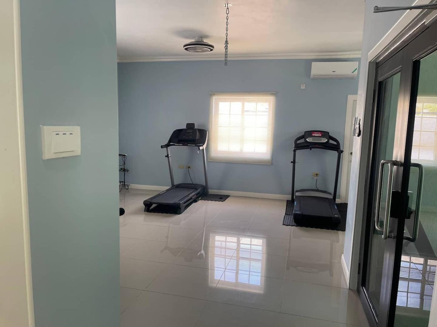 Guest house Luxurious 6 Bed Wown Pool *