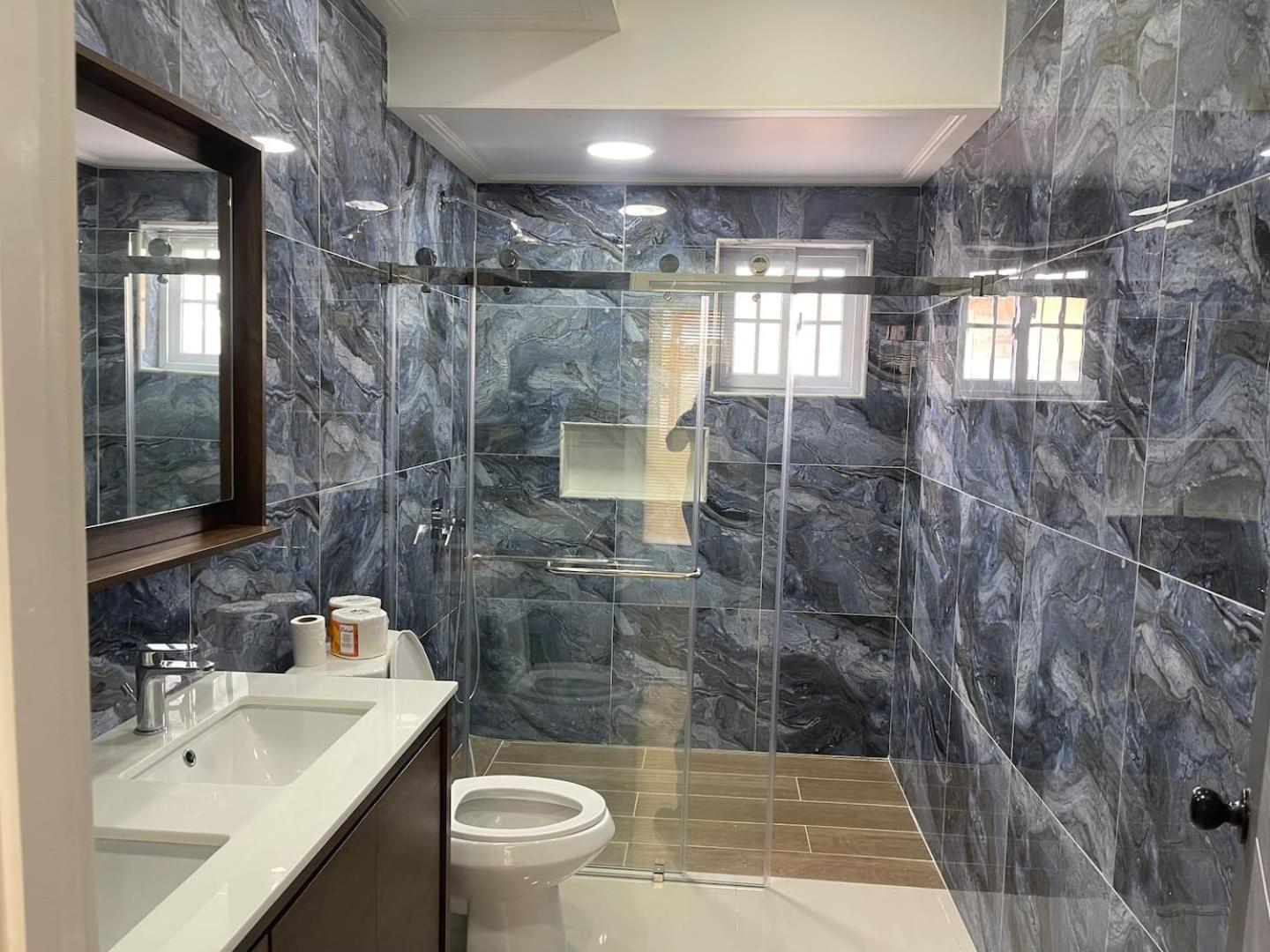 Guest house Luxurious 6 Bed Wown Pool