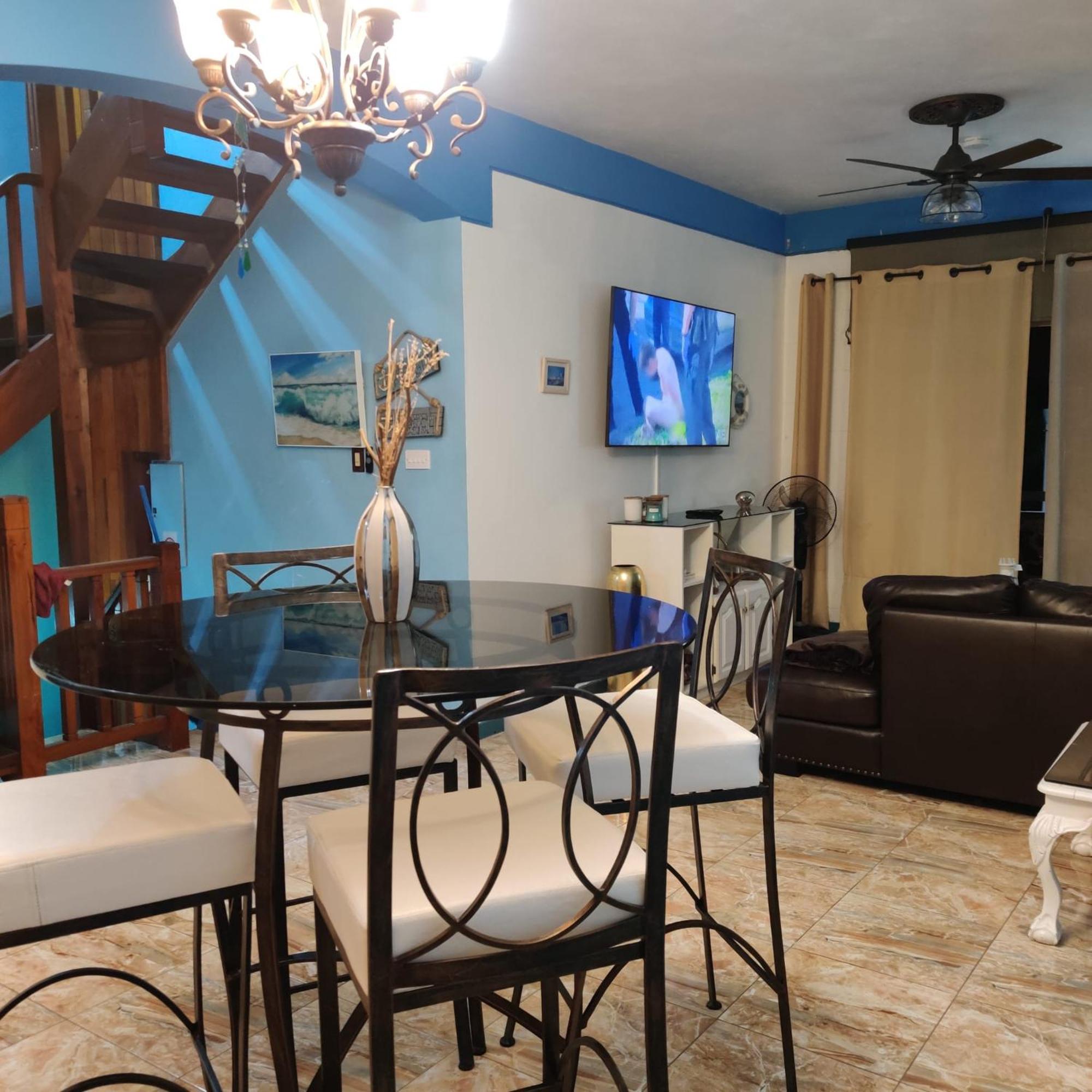 Fisherman's Point Beach-front Condomania Aparthotel 3*