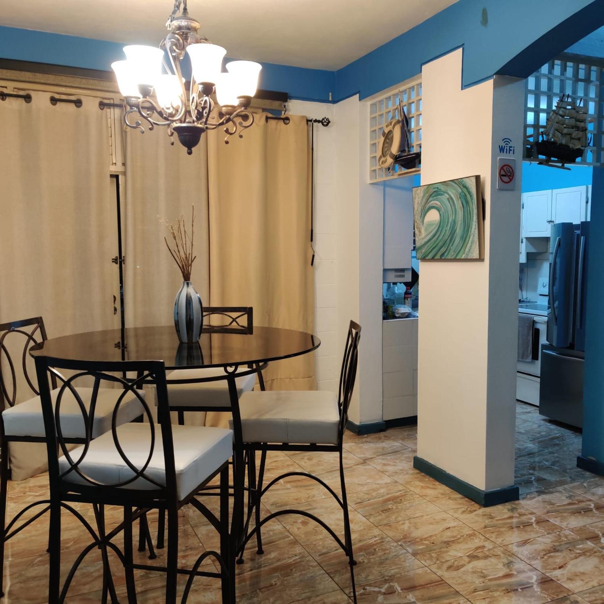 Fisherman's Point Beach-front Condomania 3*