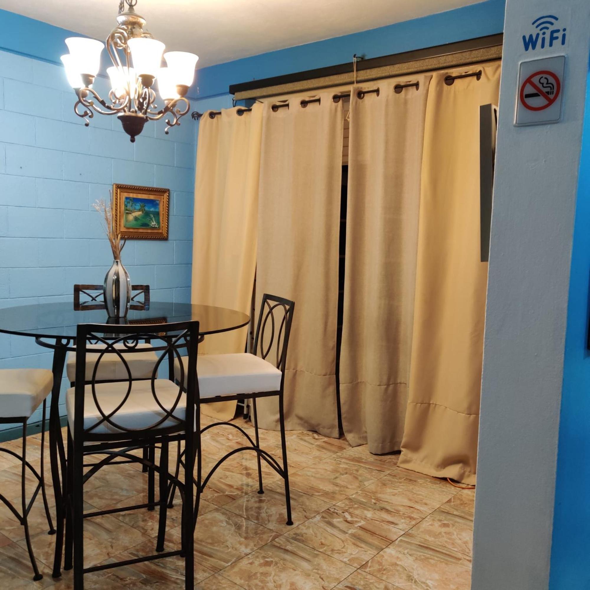 Fisherman's Point Beach-front Condomania Aparthotel Ocho Rios
