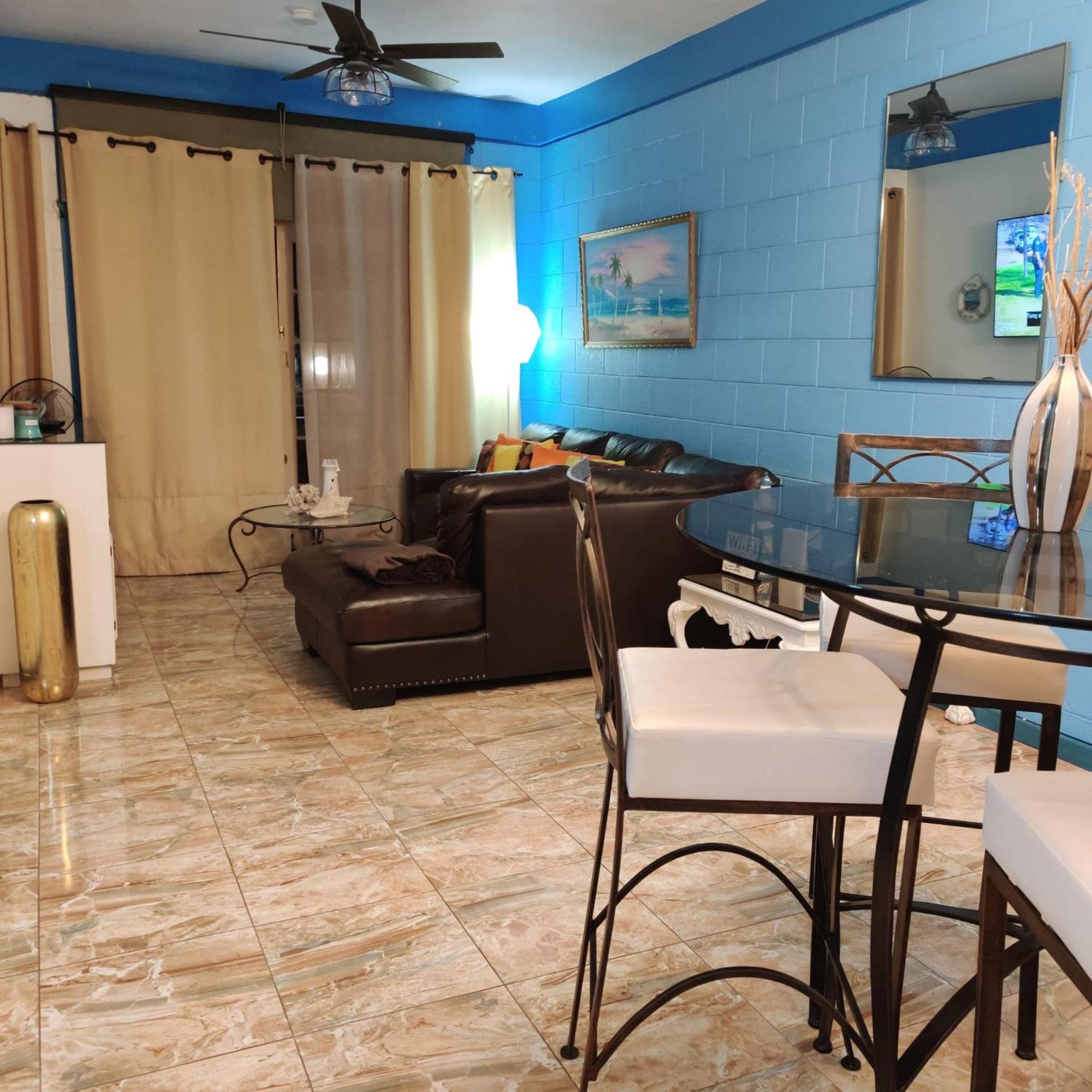 Fisherman's Point Beach-front Condomania 3* Ocho Rios