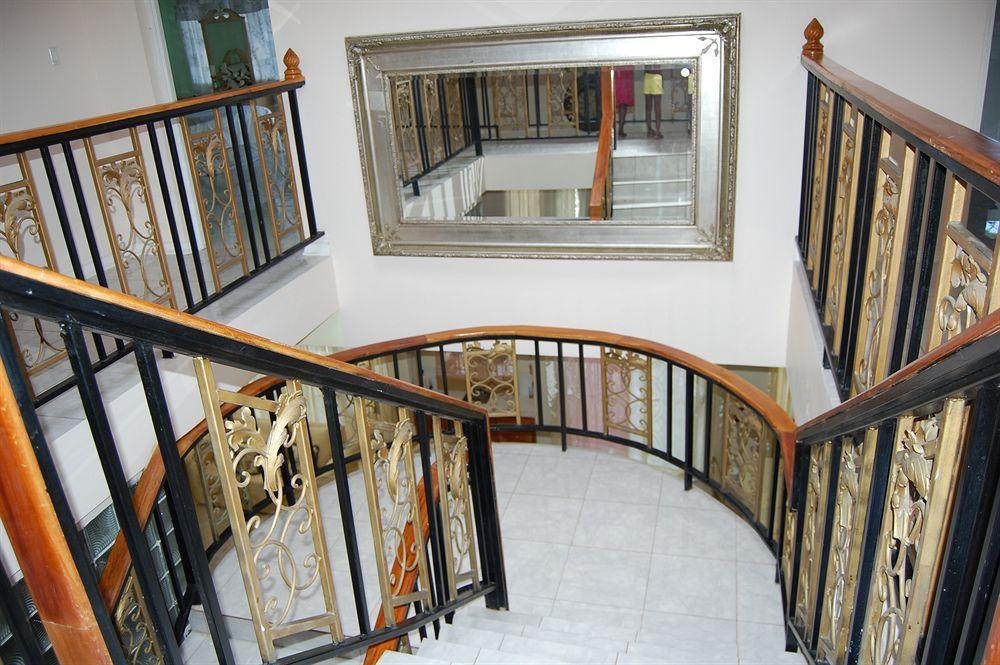 Celebrity Jamaica Guest house 3*