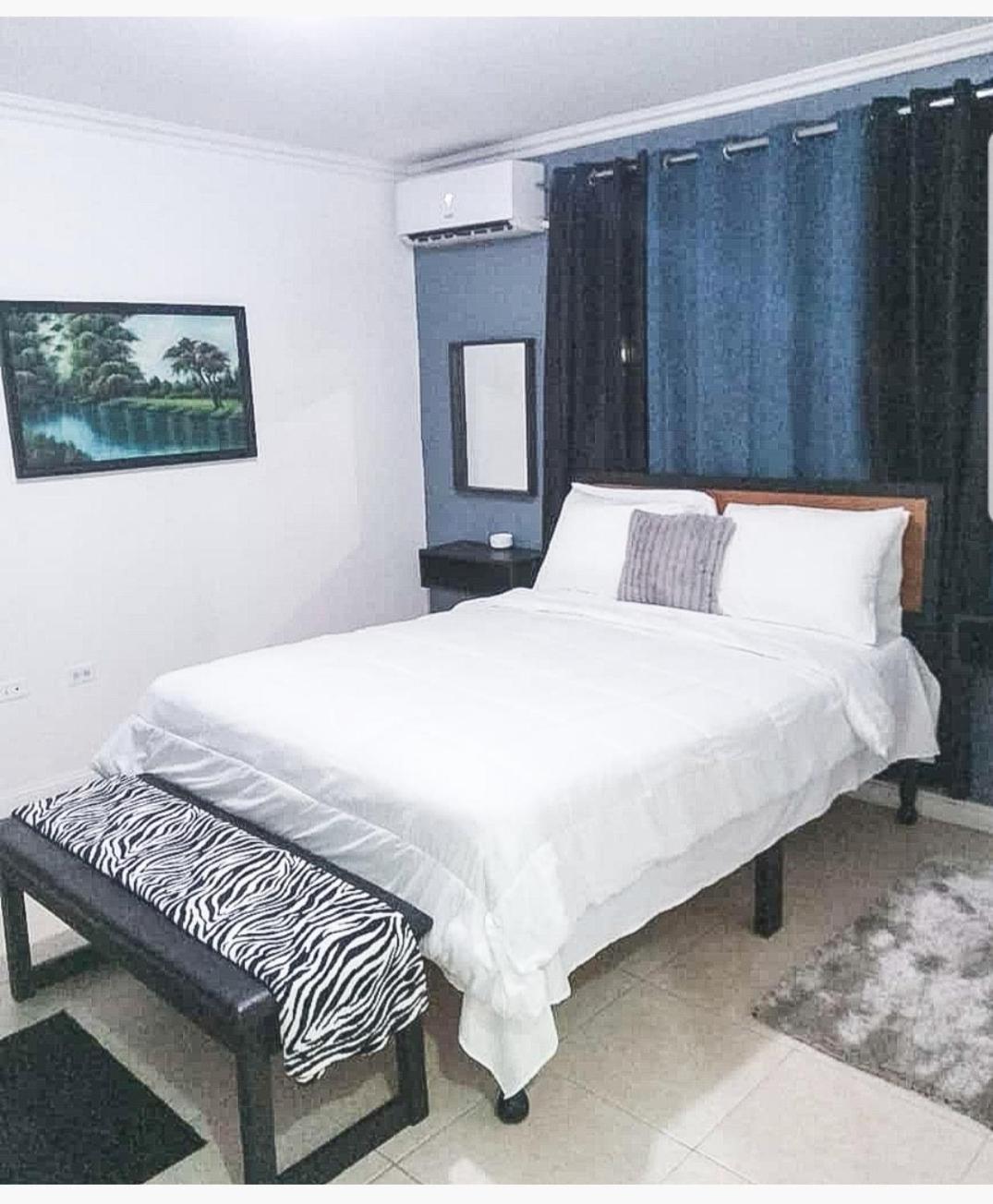 Comfortable & Secure Chateau Apartment *