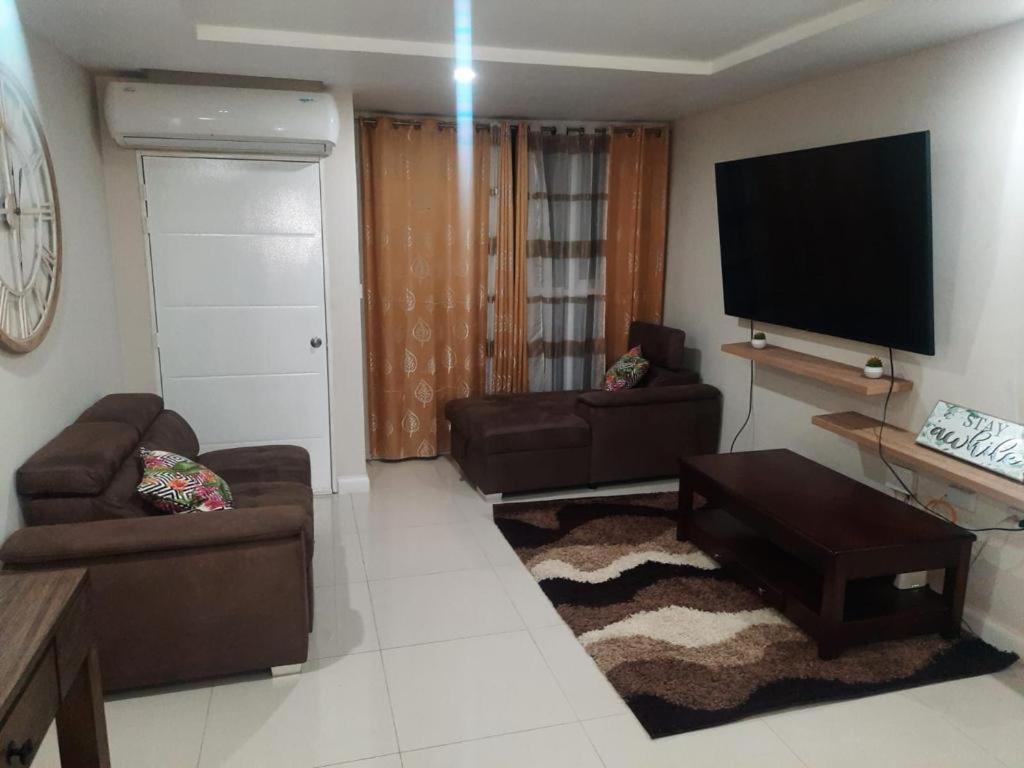 Lisa Ocean Front Aparthotel *