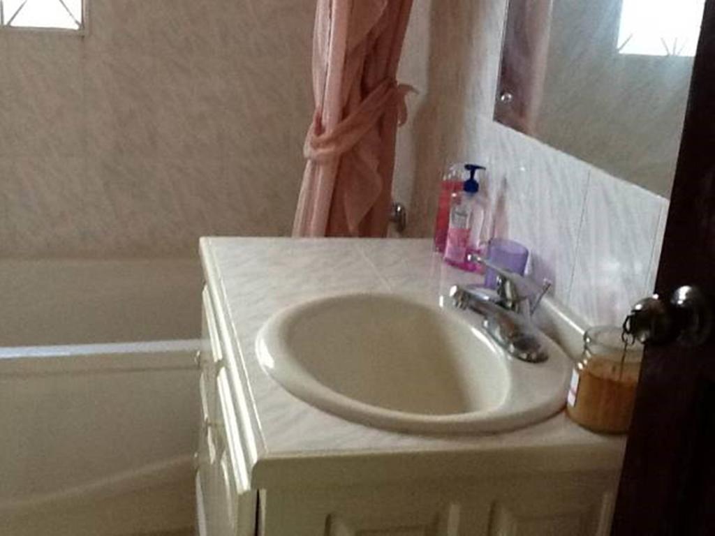 Edens Gate Bed & Breakfast Runaway Bay