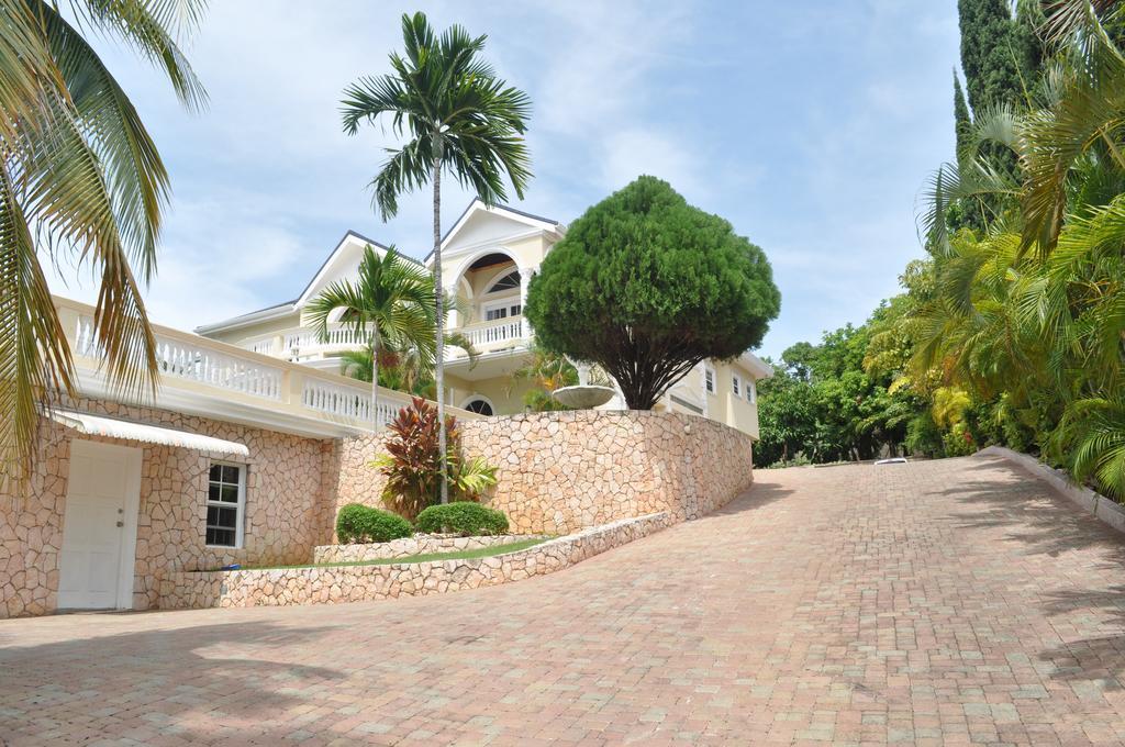 Steel 3* Montego Bay