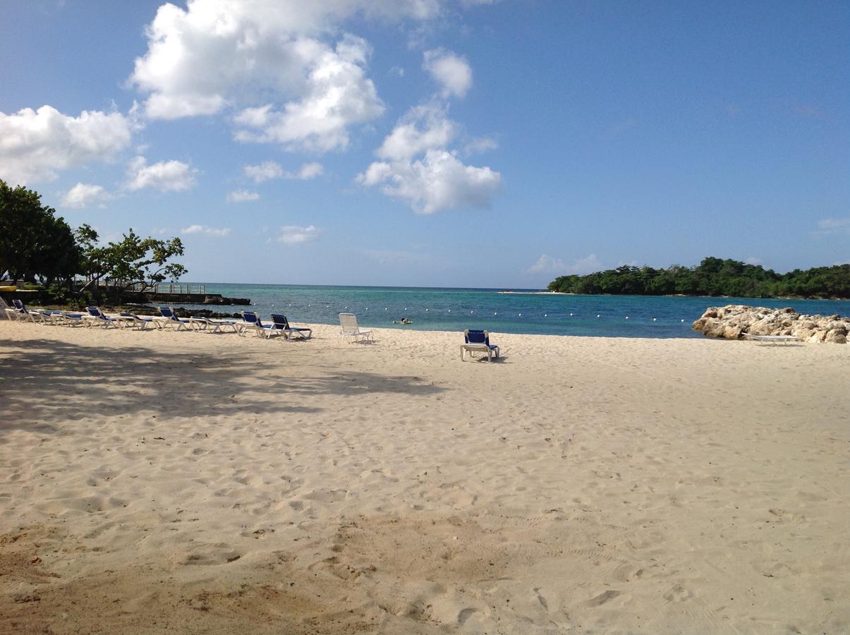 Point Village Holiday park 3*