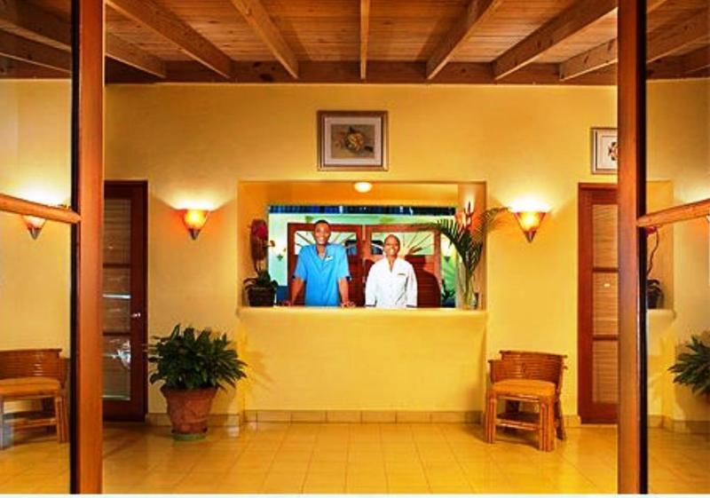 Idle Awhile Hotel 3*