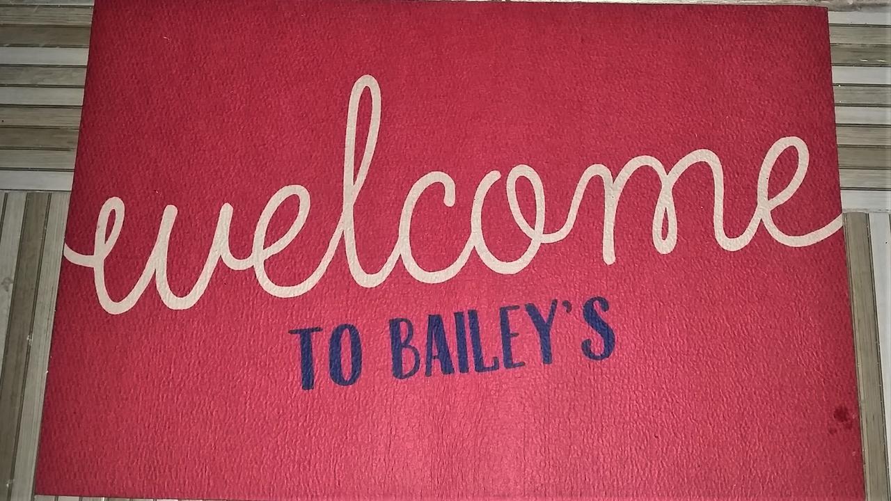 Bailey's Acomodação com café da manhã  2*