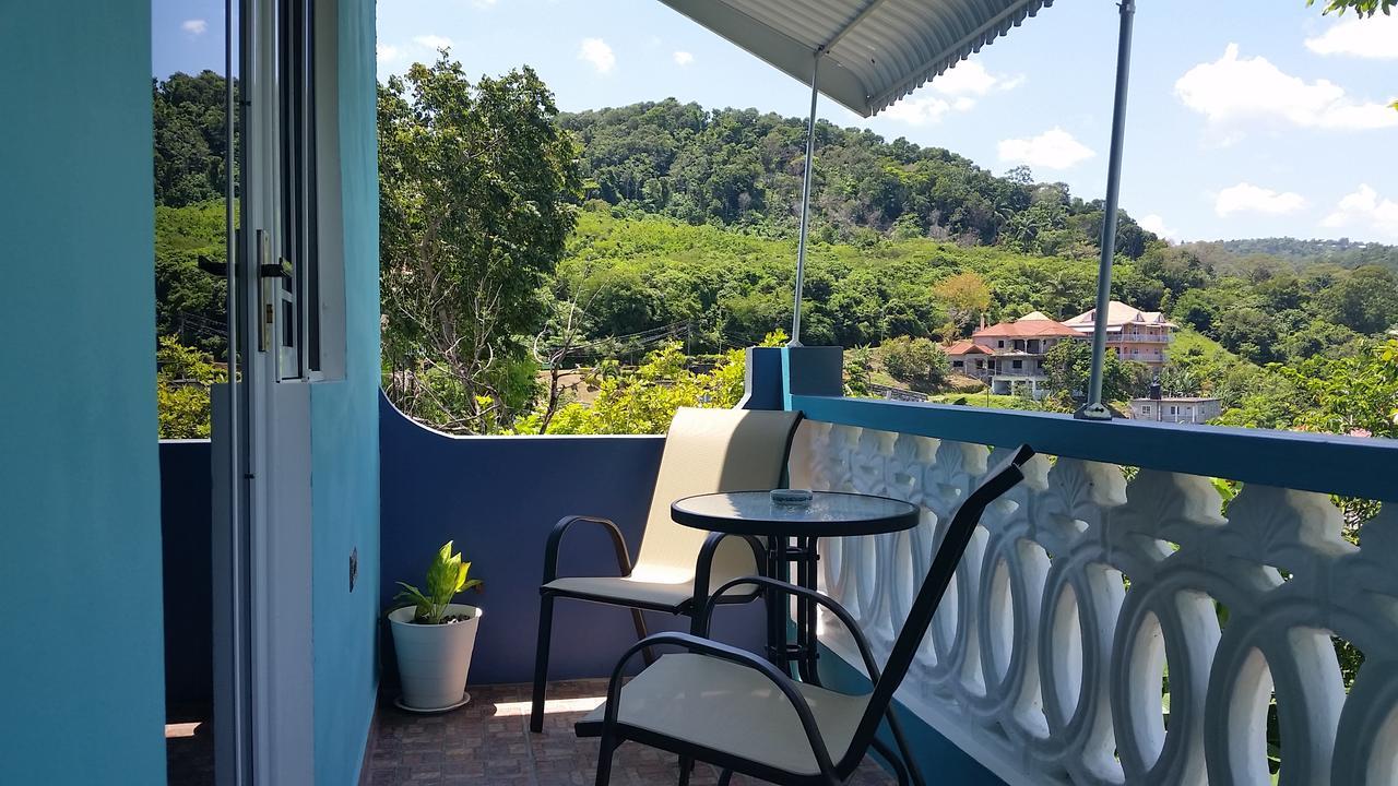 Bailey's Acomodação com café da manhã  Runaway Bay