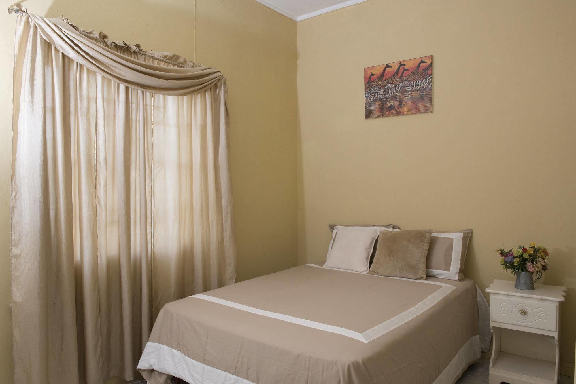 Guest house Celebrity Jamaica Montego Bay