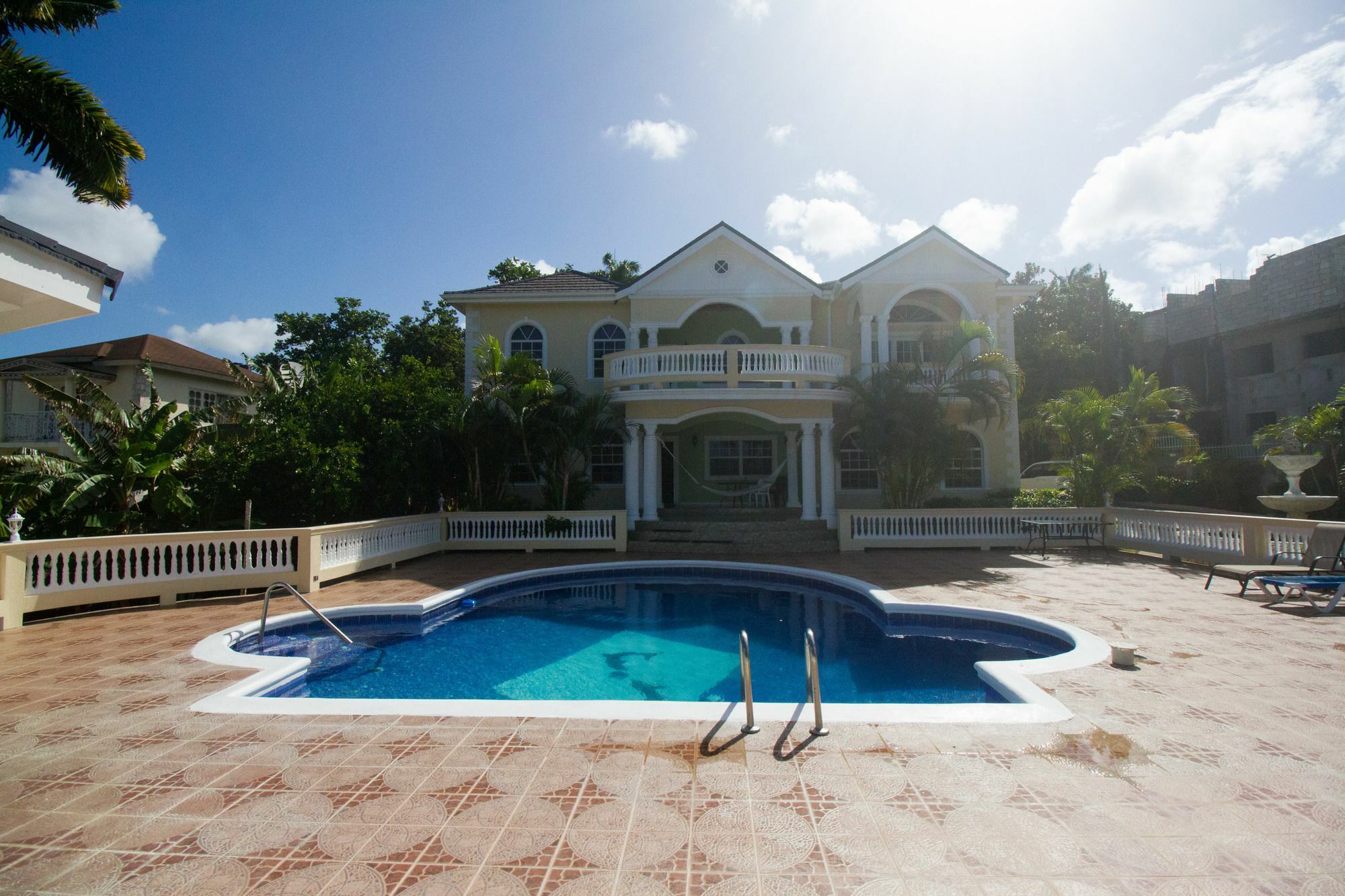 Steel Guest house 3*