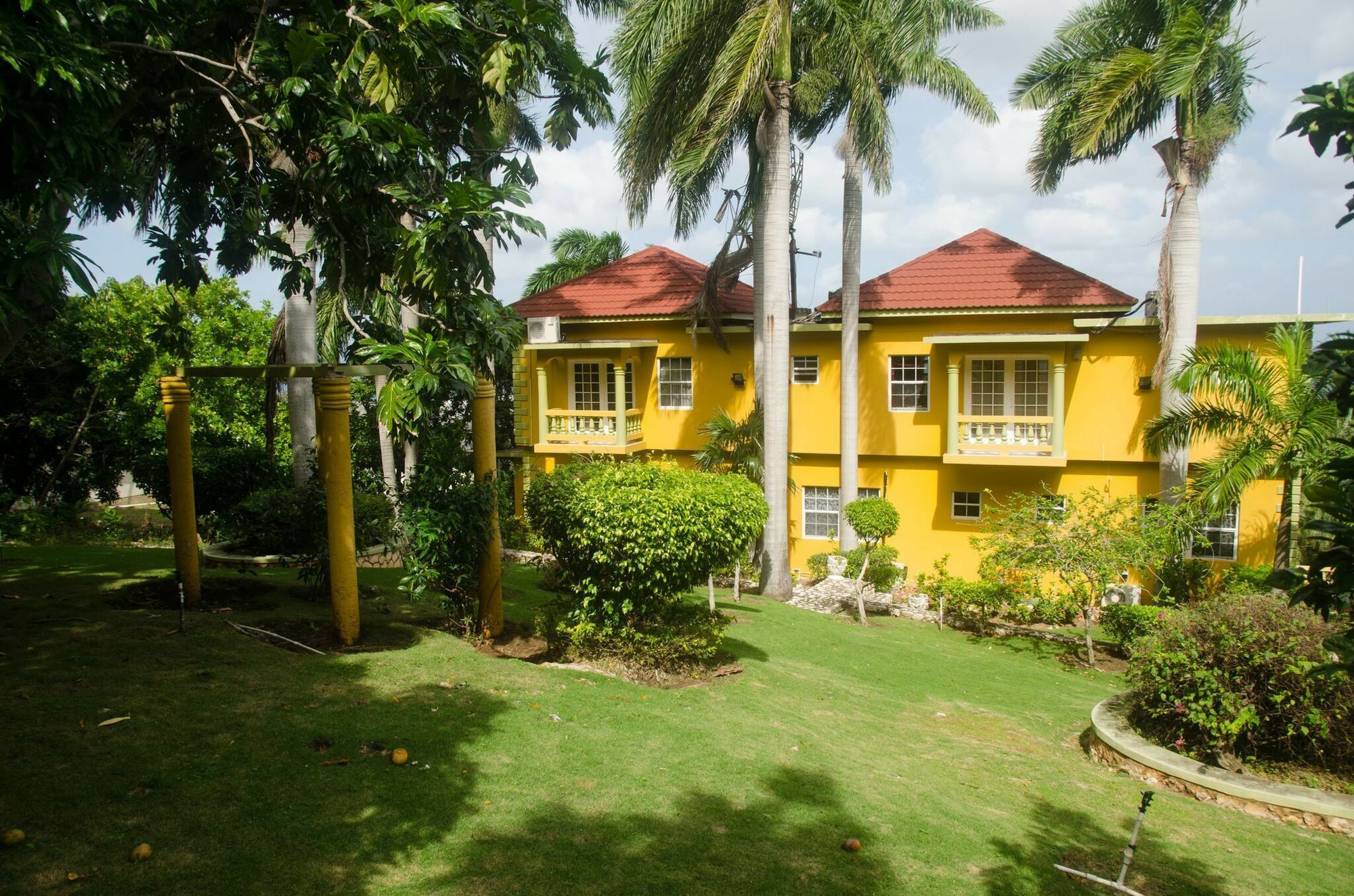Ocean Crest Guest house Montego Bay