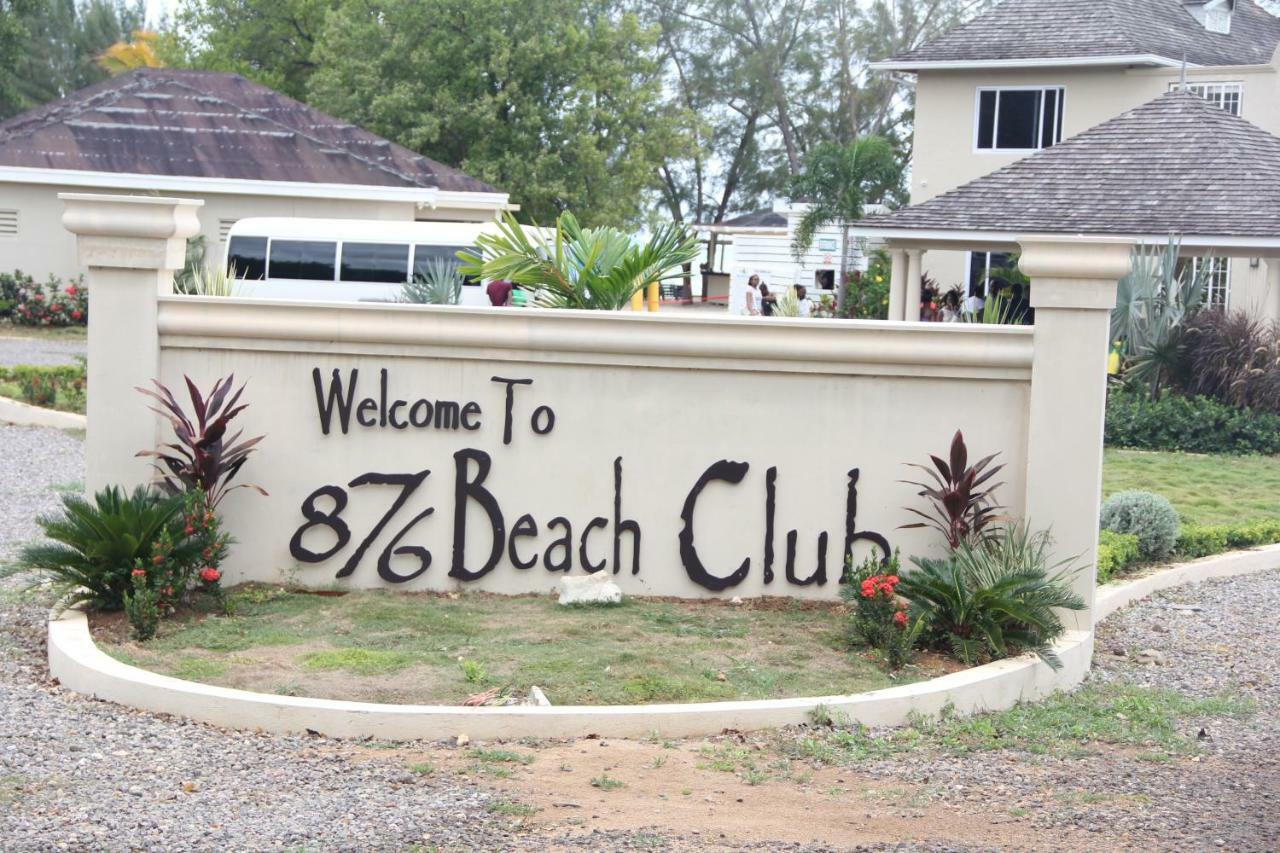 876 Beach Club Guest house *