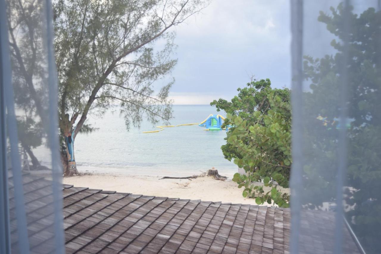 Guest house 876 Beach Club